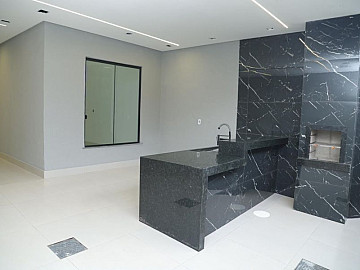 Casa 3 quartos uma suite com entrada zero